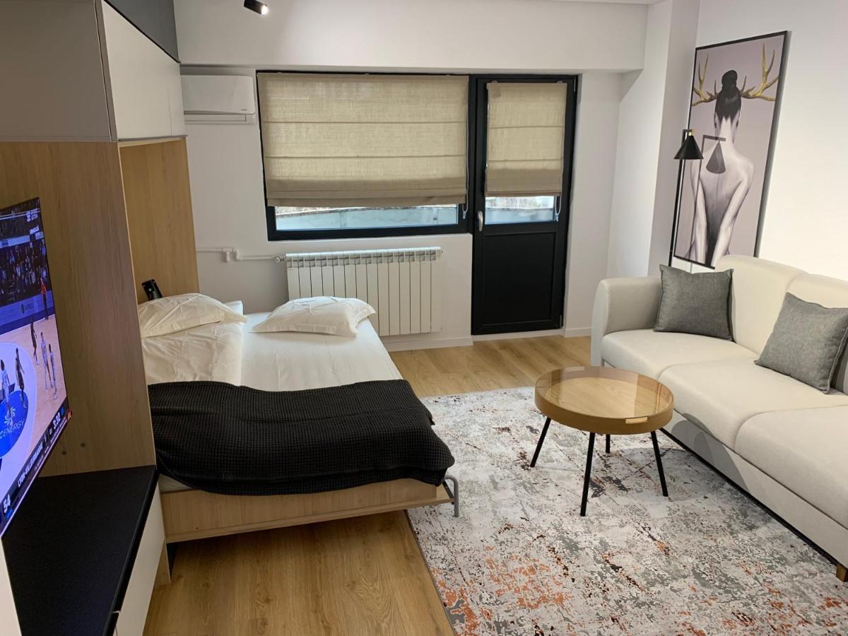 Prosper Plaza Aparthotel Boekarest Buitenkant foto